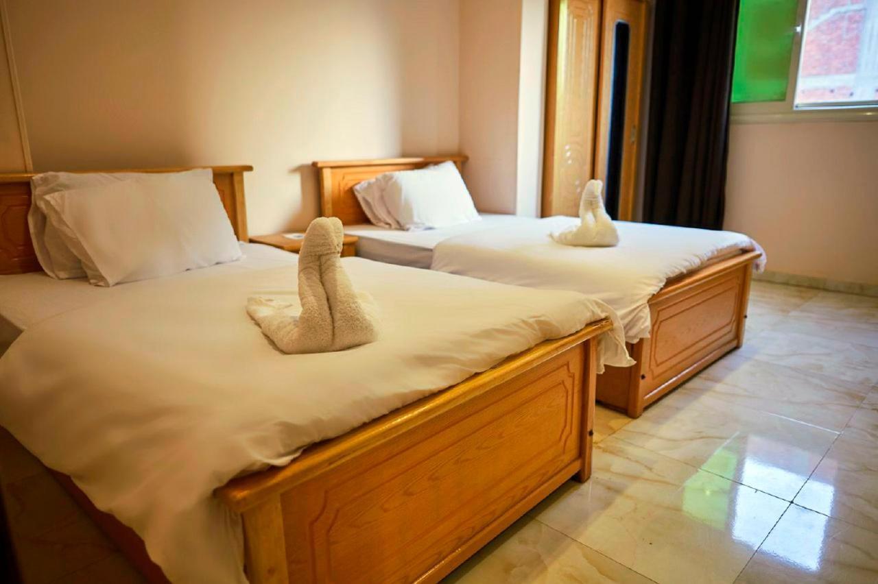Grand Golden Pyramids View Hotel Kafrat al Jabal Ngoại thất bức ảnh